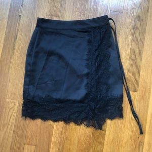 LF silk slip skirt
